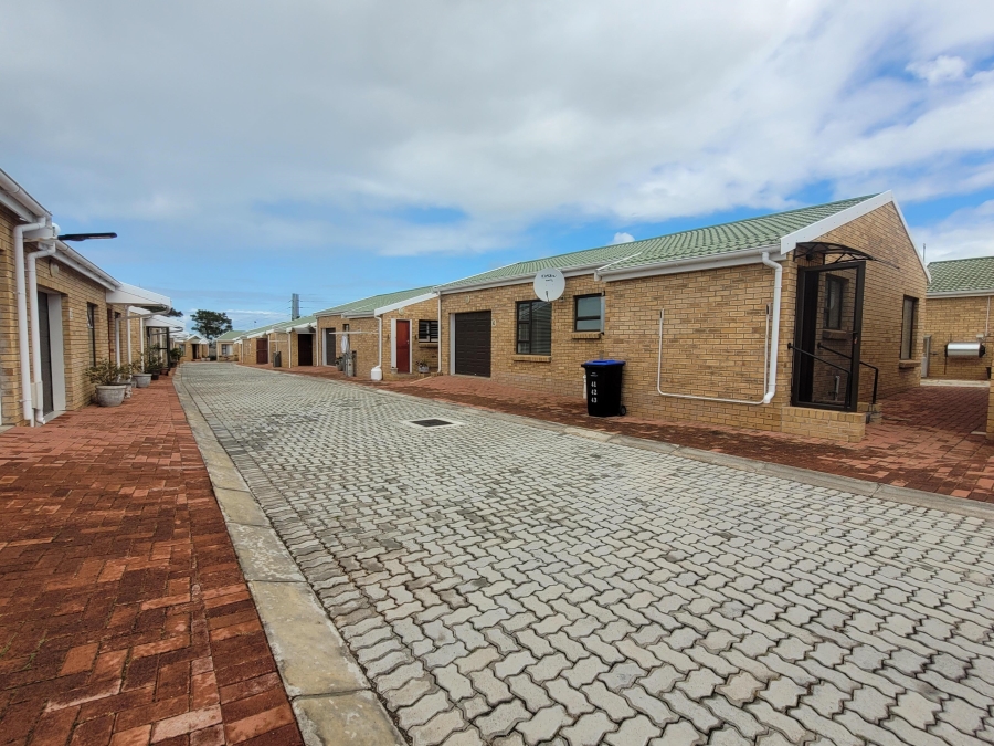 2 Bedroom Property for Sale in C Place Eastern Cape